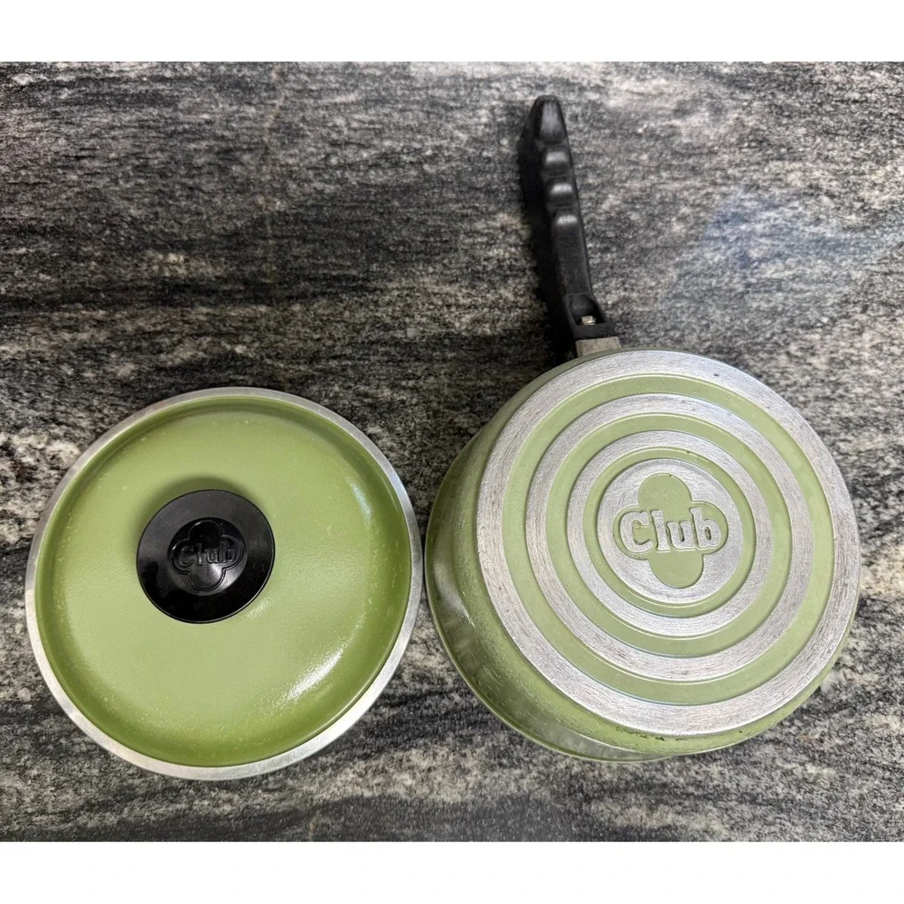Vintage Club Aluminum Avocado Green Saucepan Set with Lids 2 Piece Retro MCM